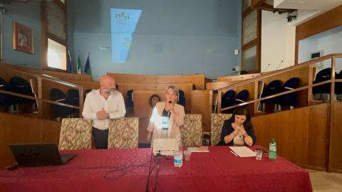 Il Sindaco in sala consiliare per il progetto Pippi Il Sindaco in sala consiliare per il progetto Pippi