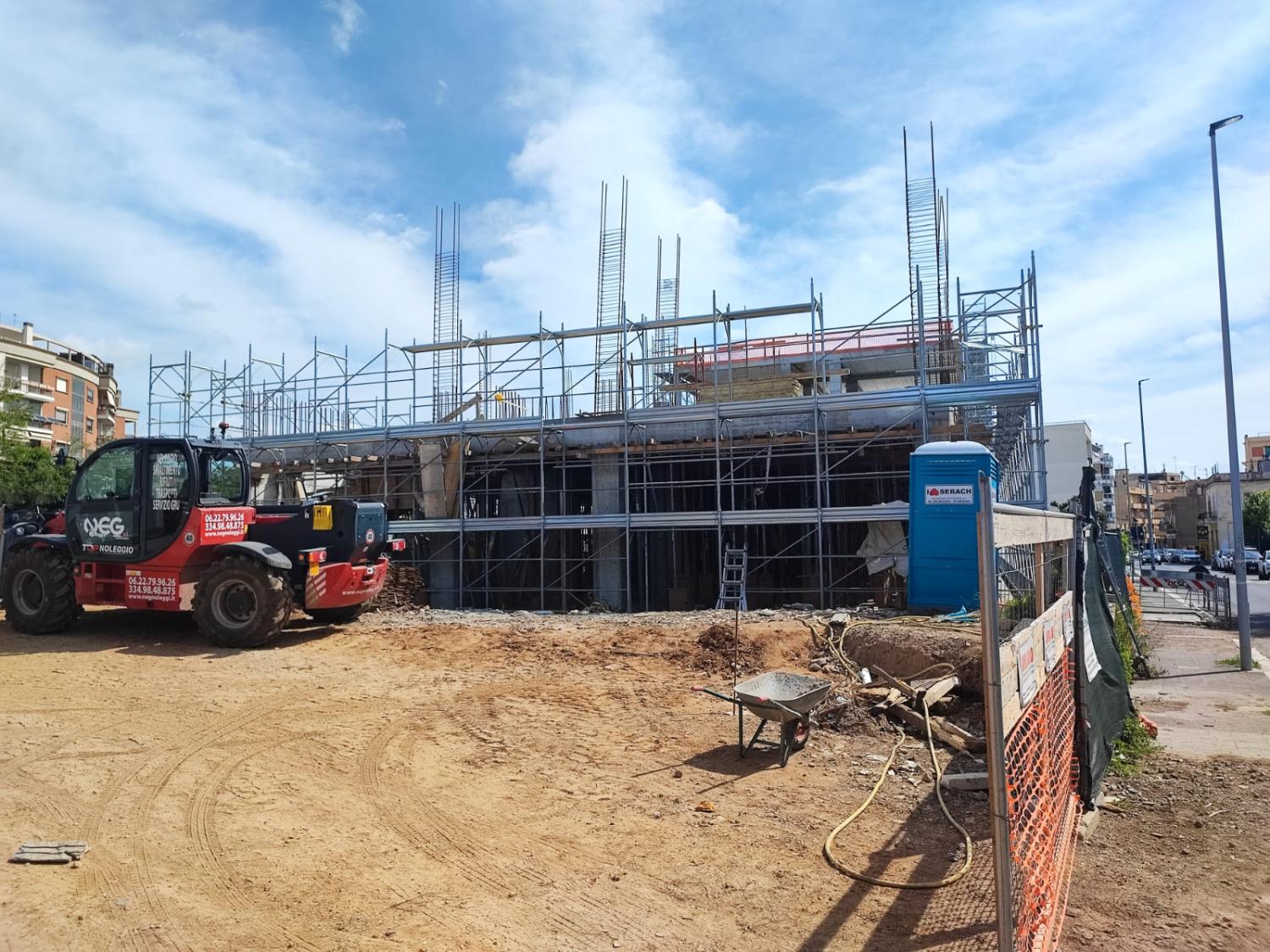 Il cantiere della scuola di via Olmata